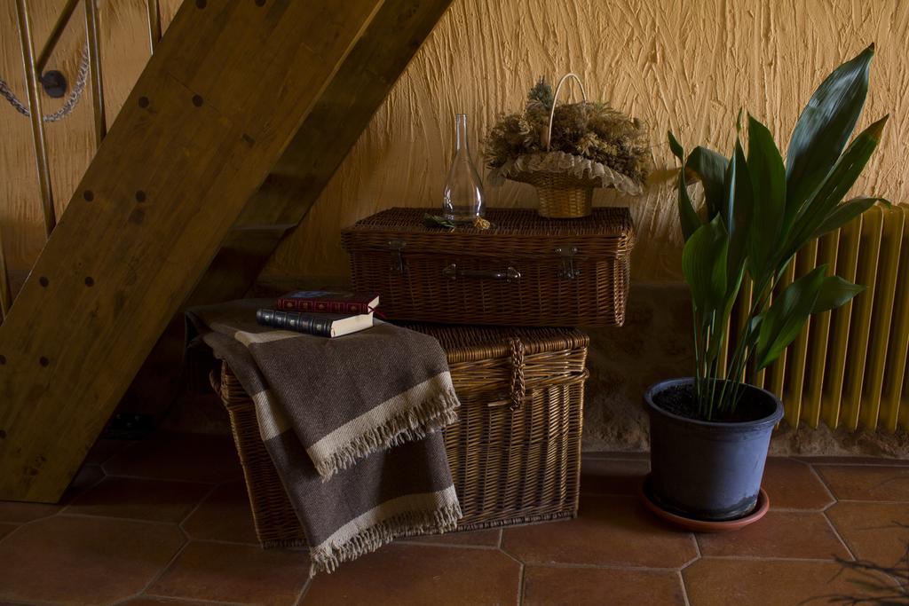 Villafranca de los Caballeros Casa Rural Santa Elena المظهر الخارجي الصورة